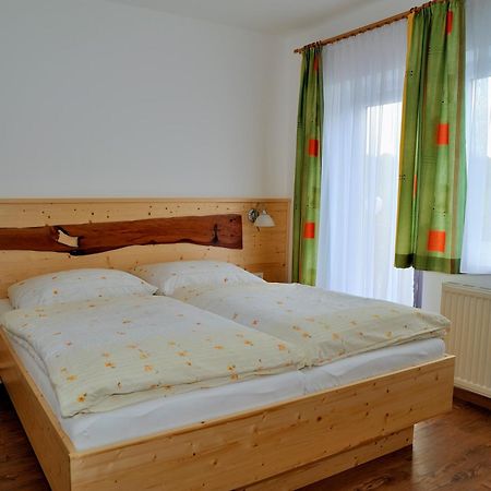 Hotel Gasthof Zur Kirche à Kottes Extérieur photo
