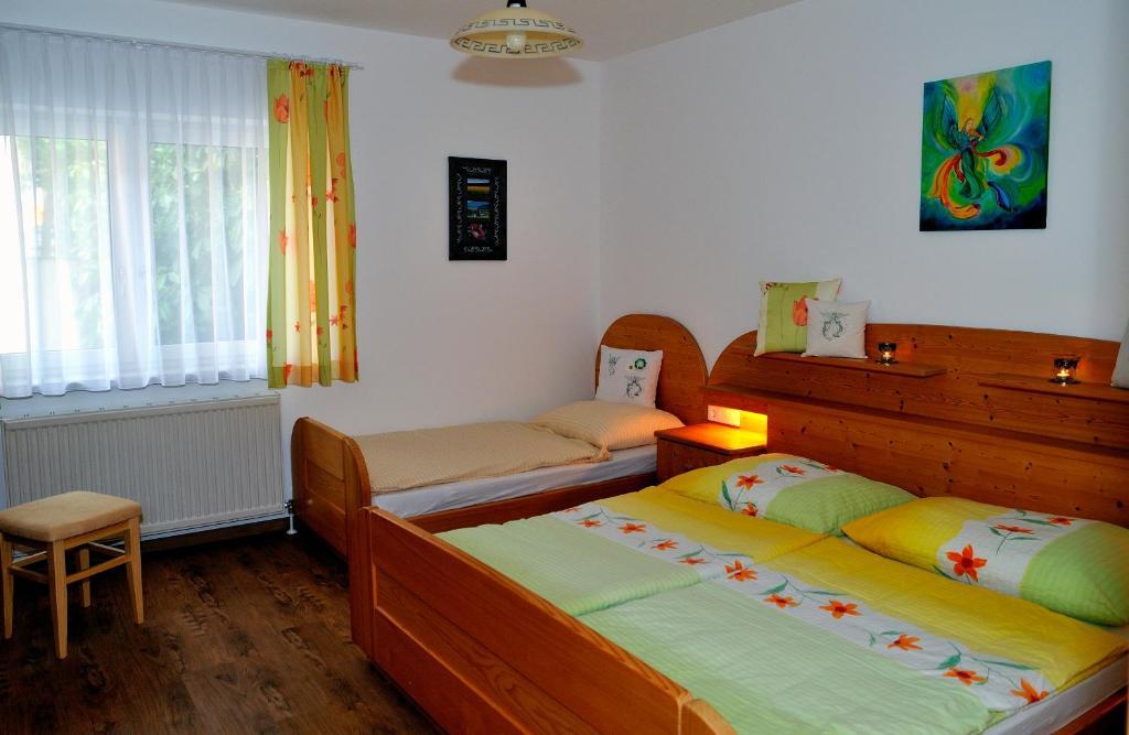 Hotel Gasthof Zur Kirche à Kottes Chambre photo